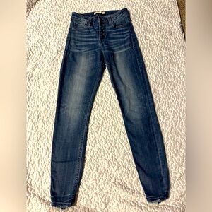 DAYTRIP SKINNY LYNX JEANS-MINT CONDITION-SIZE25